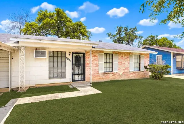 8831 Oakbrook St, San Antonio, TX 78221 - #2
