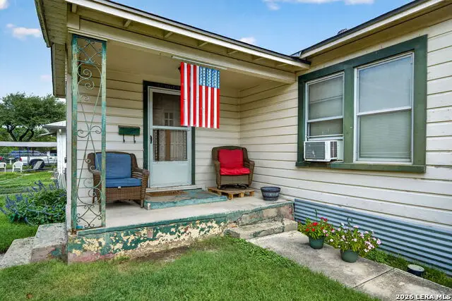 1517 W Hollywood, San Antonio, TX 78201 - #2
