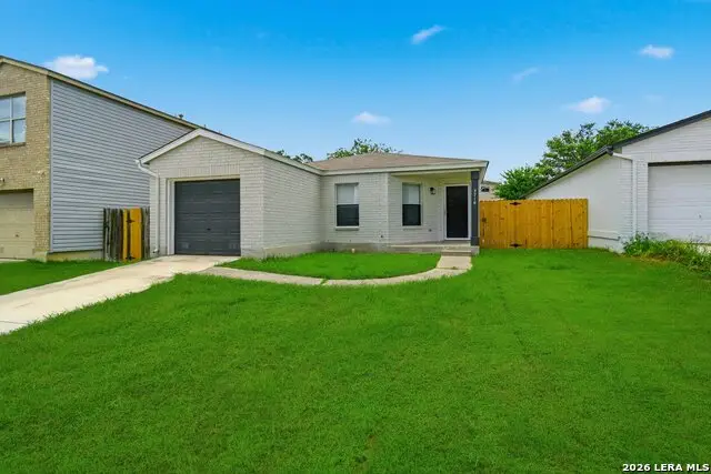 3718 Candlebluff Dr, San Antonio, TX 78244 - #3