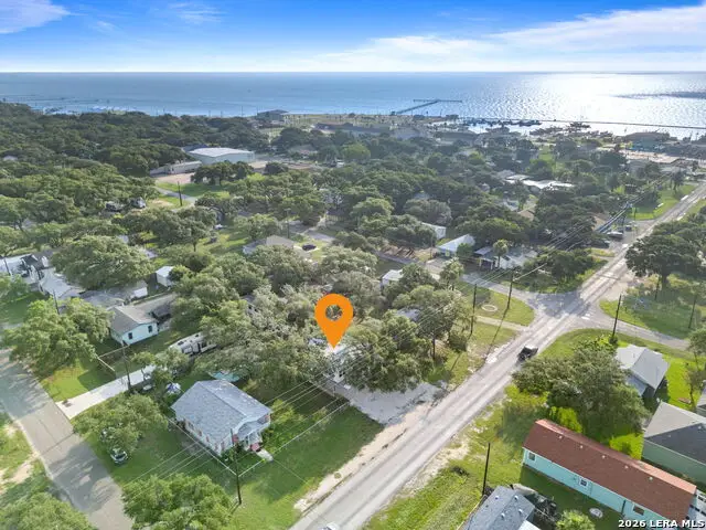 405 Broadway St, Fulton, TX 78358 - #3