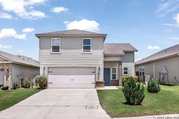 13139 Heathers Arrow, St Hedwig, TX 78152