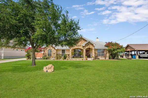 630 N Dickson St, Poth, TX 78147