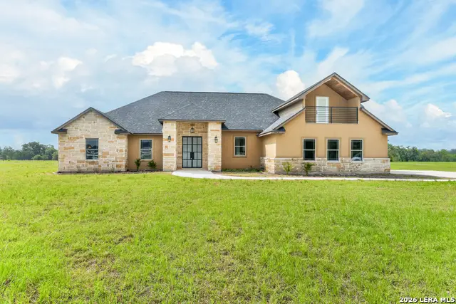 956 Horseshoe Falls, Bandera, TX 78003 - #1