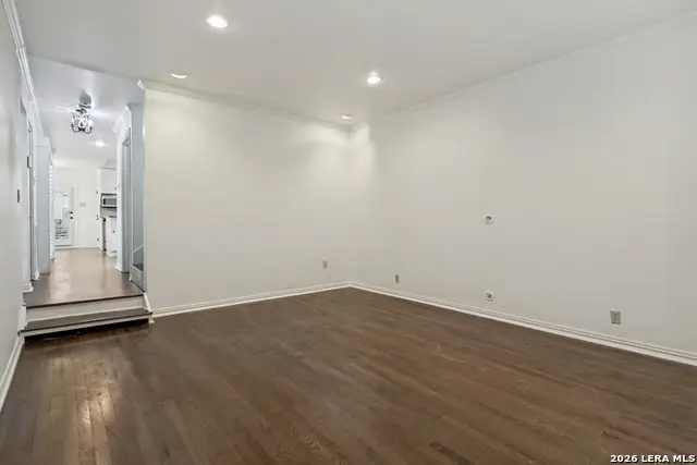 117 Montclair St, San Antonio, TX 78209 - #3