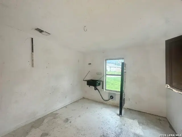 11911 Alamo Blanco St, San Antonio, TX 78233 - #2
