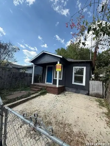 1623 Montezuma St, San Antonio, TX 78207