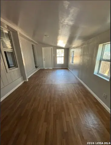 1111 Delgado St, San Antonio, TX 78207 - #2