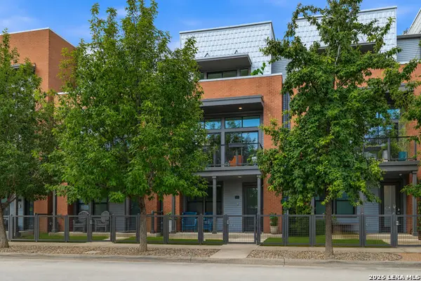 808 E Myrtle St, San Antonio, TX 78212