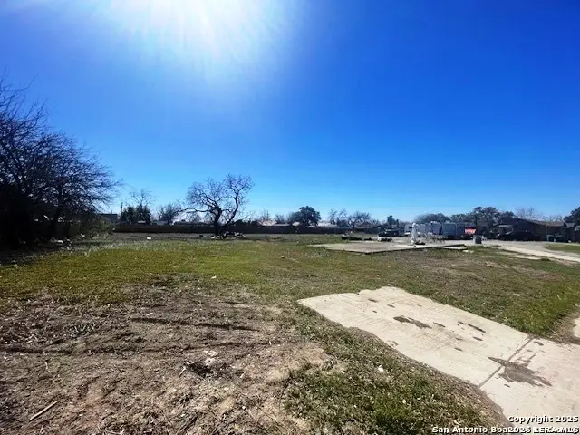 2122 E Southcross Blvd 1, San Antonio, TX 78223 - #2