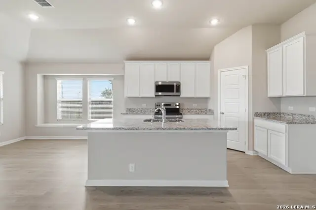2961 Greenbriar, Seguin, TX 78155 - #2