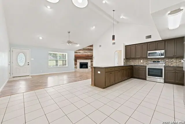 104 Shadow Woods, La Vernia, TX 78121 - #3