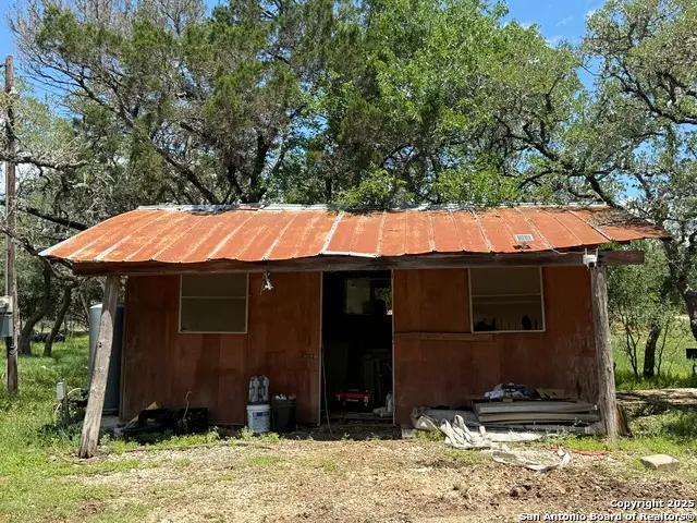 30602 Krueger Rd, Bulverde, TX 78163 - #2
