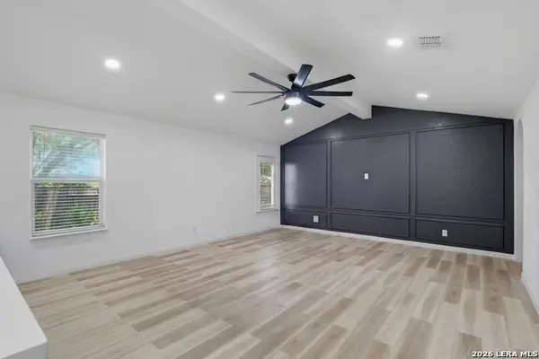 6050 Luckey Run, San Antonio, TX 78252