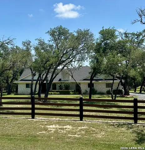 5 Chaparral Hl, Boerne, TX 78006 - #2