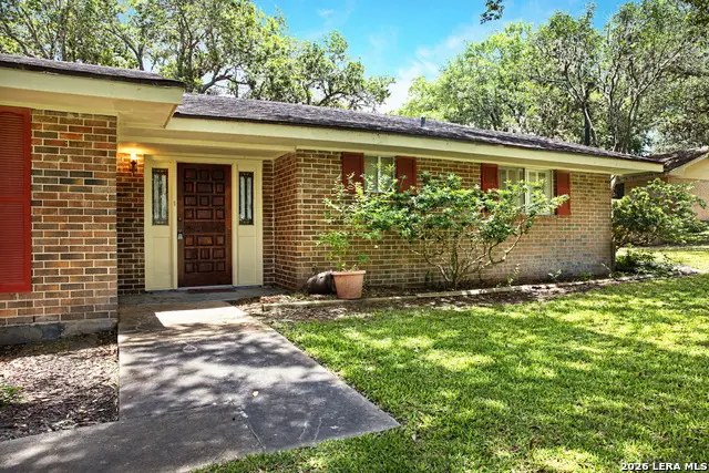 5164 Star Trek Dr, Beeville, TX 78102 - #2