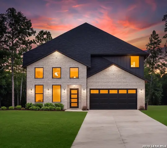 521 Cordova Xing, Seguin, TX 78155