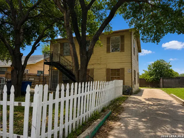9027 Garnett Ave, San Antonio, TX 78221 - #2