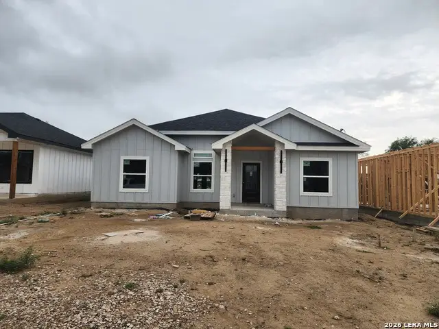 2746 Rodriguez St., Eagle Pass, TX 78852 - #2
