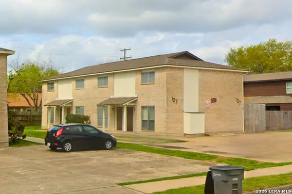 127 Regency Ave, Victoria, TX 77904