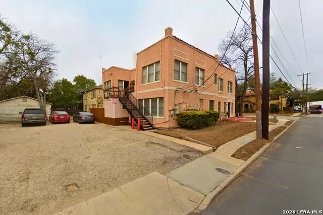 400 W Lynwood Ave, San Antonio, TX 78212 - #3