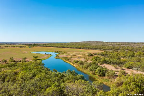 5529 Fm 140, Uvalde, TX 78801