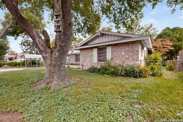5215 Village Row, San Antonio, TX 78218 - #2