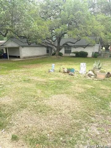 336 Sollock Dr, Devine, TX 78016 - #1