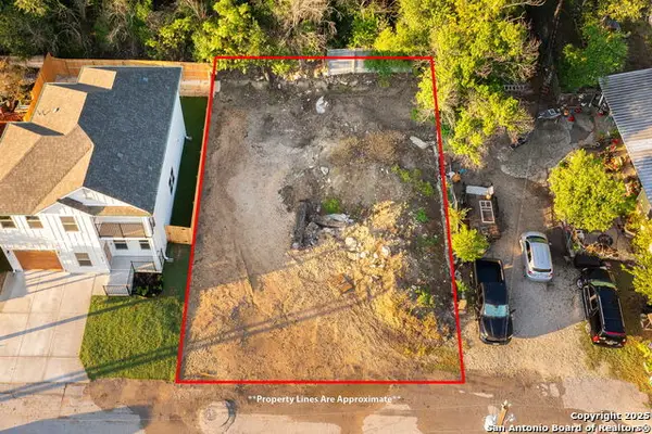 404 Hill Ave, New Braunfels, TX 78130