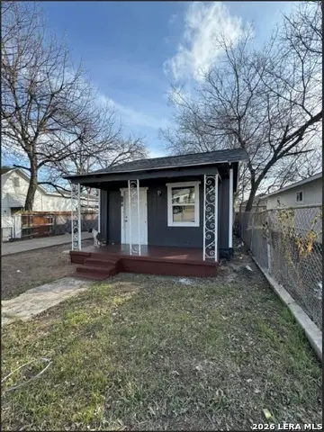 142 Eddie Wessley St, San Antonio, TX 78207