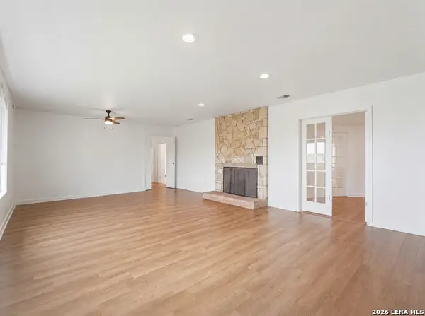 600 S Storts St, Poth, TX 78147