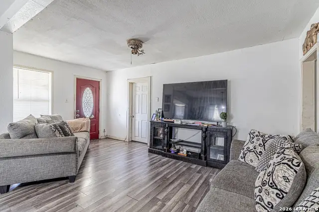 3719 W Travis St, San Antonio, TX 78207 - #3