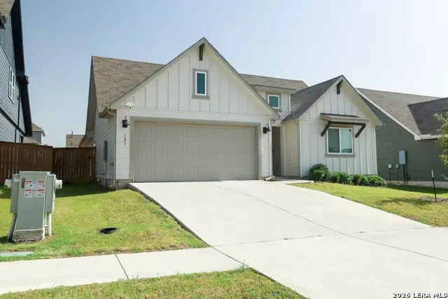 121 Netherland St, San Marcos, TX 78666 - #2