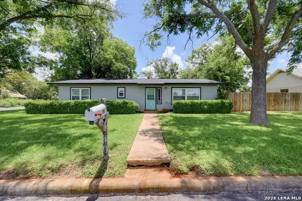 599 E Highway St, Fredericksburg, TX 78624
