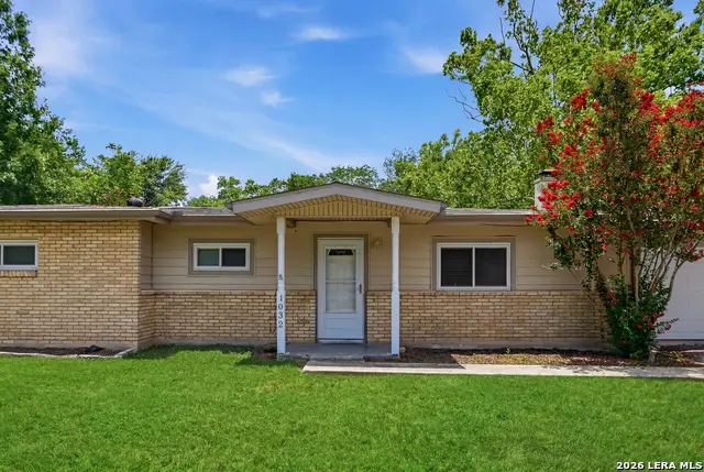 1032 S Mesquite, New Braunfels, TX 78130 - #1