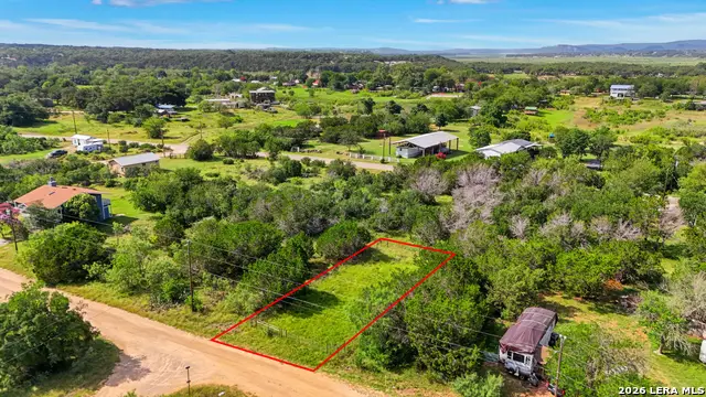 378 Medina Dr, Bandera, TX 78003 - #2