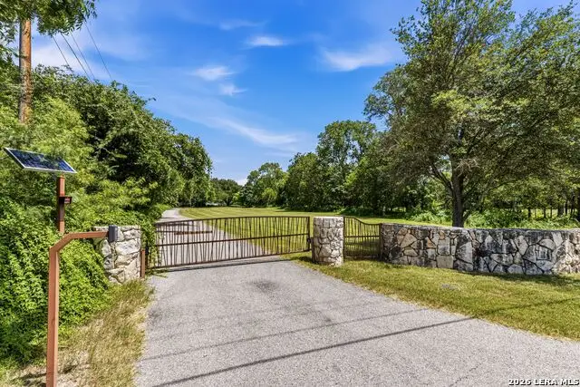 1324 Sleepy Hollow Ln, New Braunfels, TX 78130 - #3