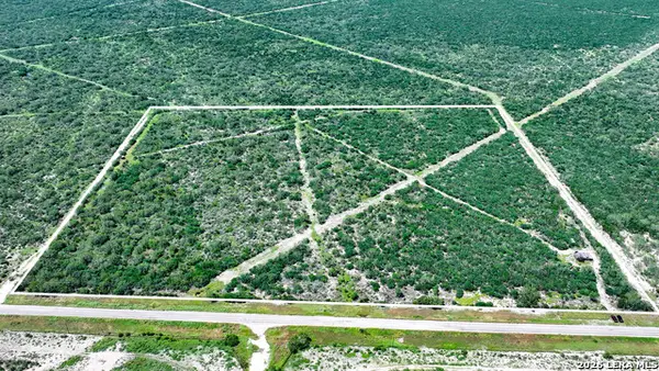001 Cr 624, Tilden, TX 78072