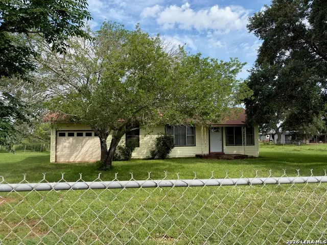 1920 Sutherland Springs Rd, Floresville, TX 78114 - #1