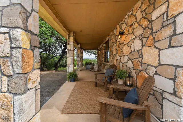 988 Summit Rd, Lakehills, TX 78063 - #3