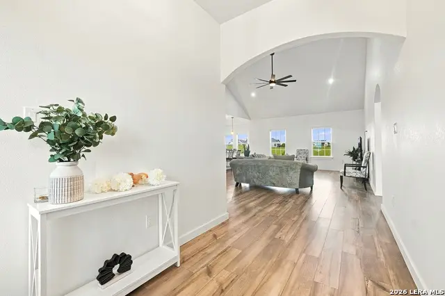 105 Hidden Cv, Floresville, TX 78114 - #3