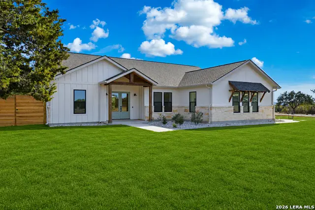 389 Rio Cir, Pipe Creek, TX 78063 - #1