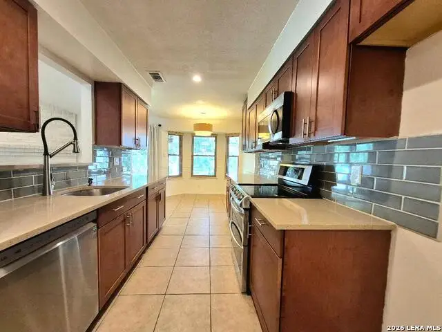4908 Timber Trace St, San Antonio, TX 78250 - #3