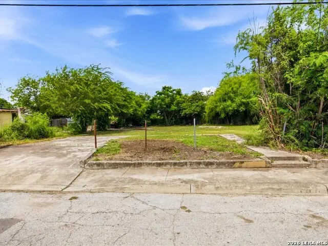 1203 S Comal, San Antonio, TX 78207 - #2