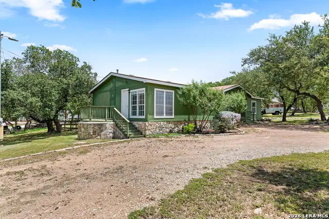 402 N Walnut Way, Boerne, TX 78006 - #2
