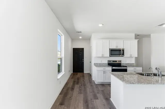 974 Bluegrass Pt, New Braunfels, TX 78130 - #2