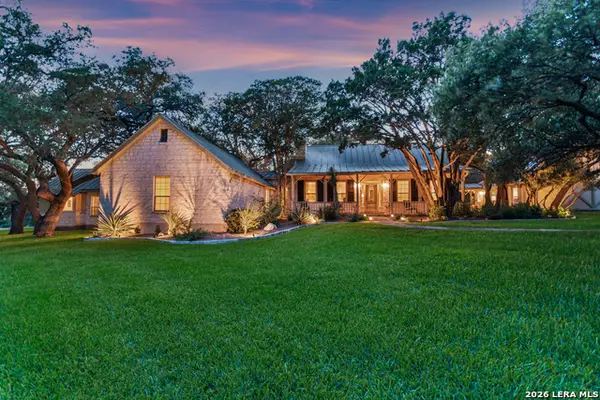 122 Woodland Ranch Rd, Boerne, TX 78015