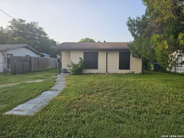 271 Wahrmund Ct, San Antonio, TX 78220 - #2
