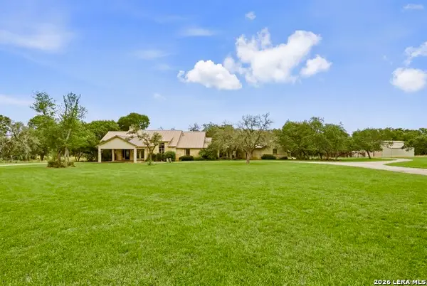 639 Sisterdale Rd, Boerne, TX 78006