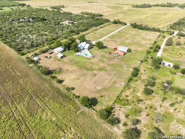 1466 County Road 456, Hondo, TX 78861