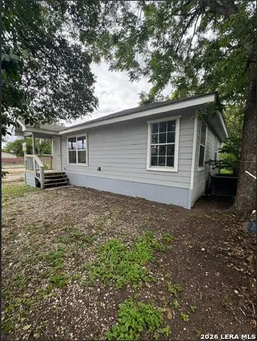 408 Sw 41st St, San Antonio, TX 78237 - #3
